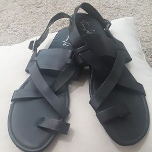 Black flat toe sandals  12M